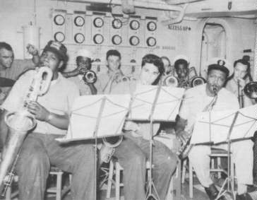 ships band